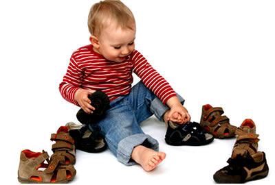 как правильно выбирать обувь малышу
