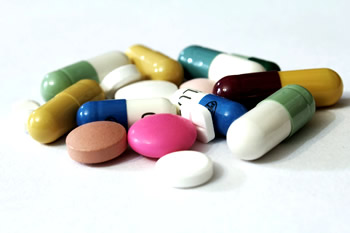 лекарства в аптечке